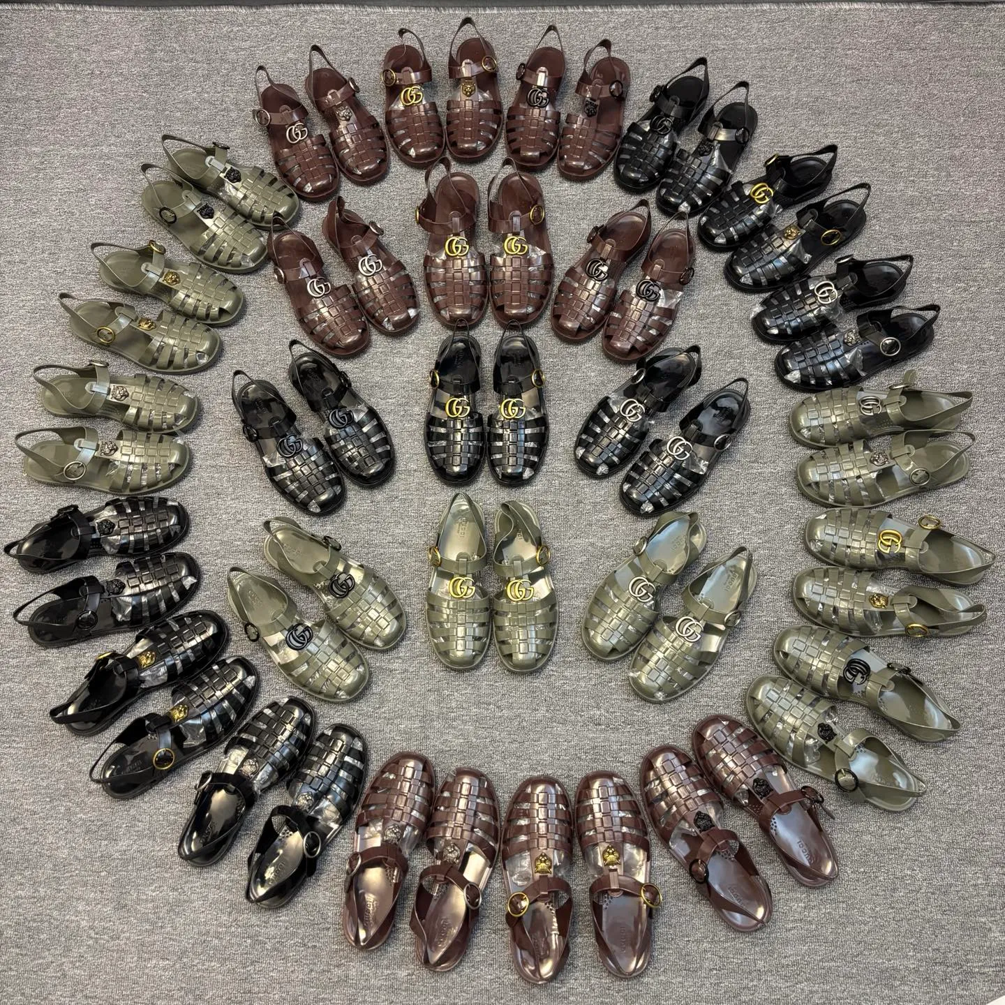 Men's shoes 260💰 [Gucci] Counter quality, top-quality original goods, real photos! Original TPU material, fine workmanship, comfortable; genuine 1:1 replica Size: 36 ~ 46 Half drag: 38 ~ 45